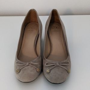 Tory Burch tan suede heels 8.5